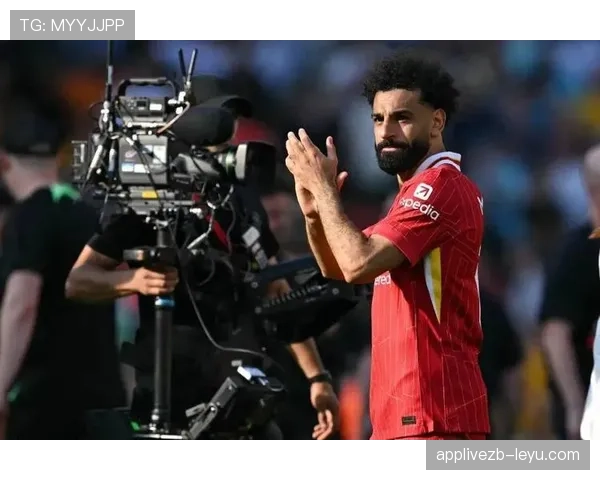 萨拉赫再换新发型，球迷热议引领时尚新风潮