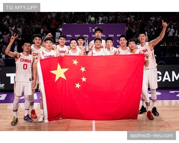 中国队表现抢眼，强势晋级亚洲杯引球迷热议