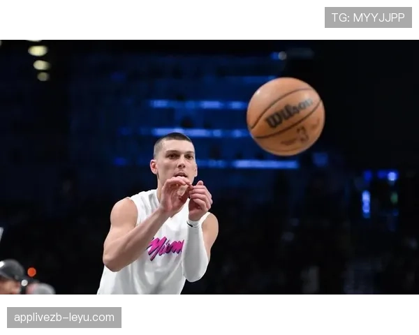 希罗无球跑动明显提升空间，关键时刻投篮效率待加强