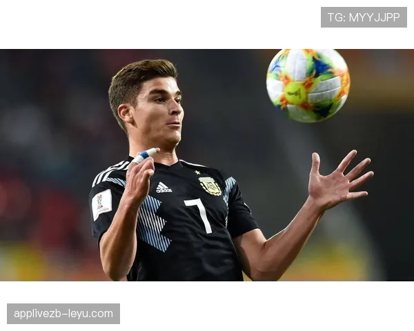 阿尔瓦雷斯训练完直接去夜店蹦到凌晨？